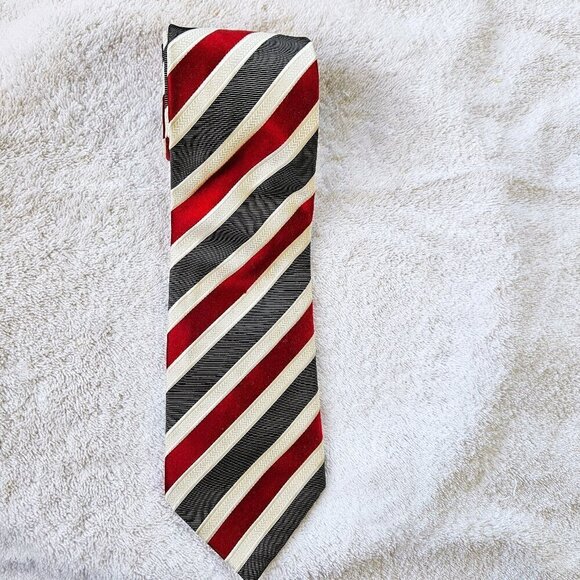 Trump Business Signature Repp Tie 60" X 4" Widest Point - Picture 1 of 4